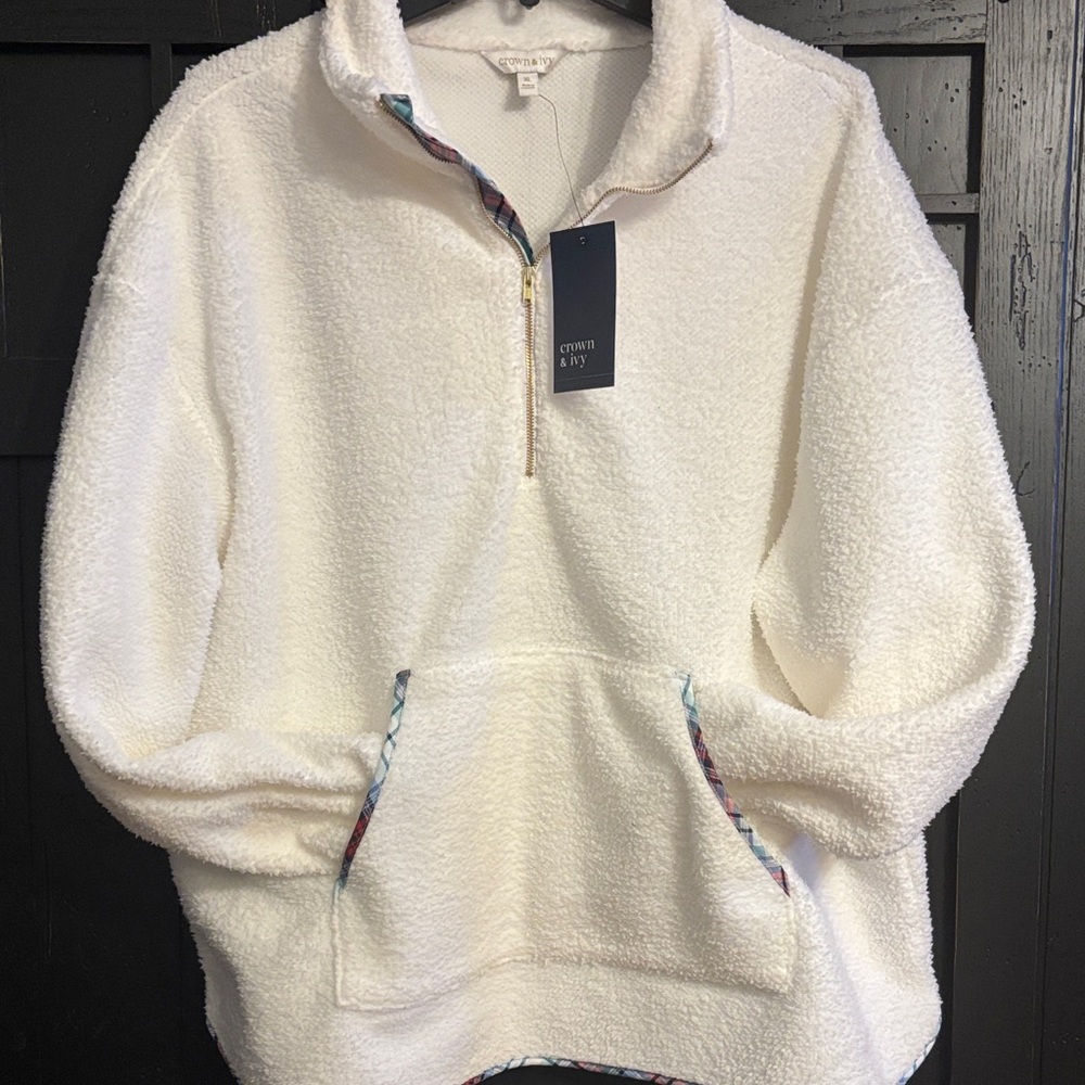 Crown & Ivy White Fleece Quarter-Zip